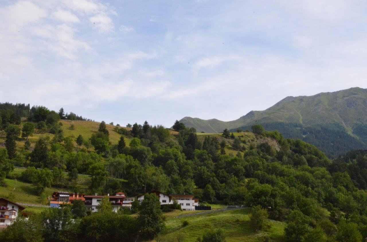Apart-Berg-Zeit Kauns Exteriör bild