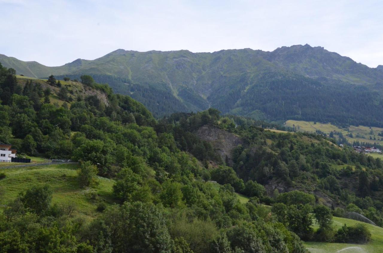 Apart-Berg-Zeit Kauns Exteriör bild
